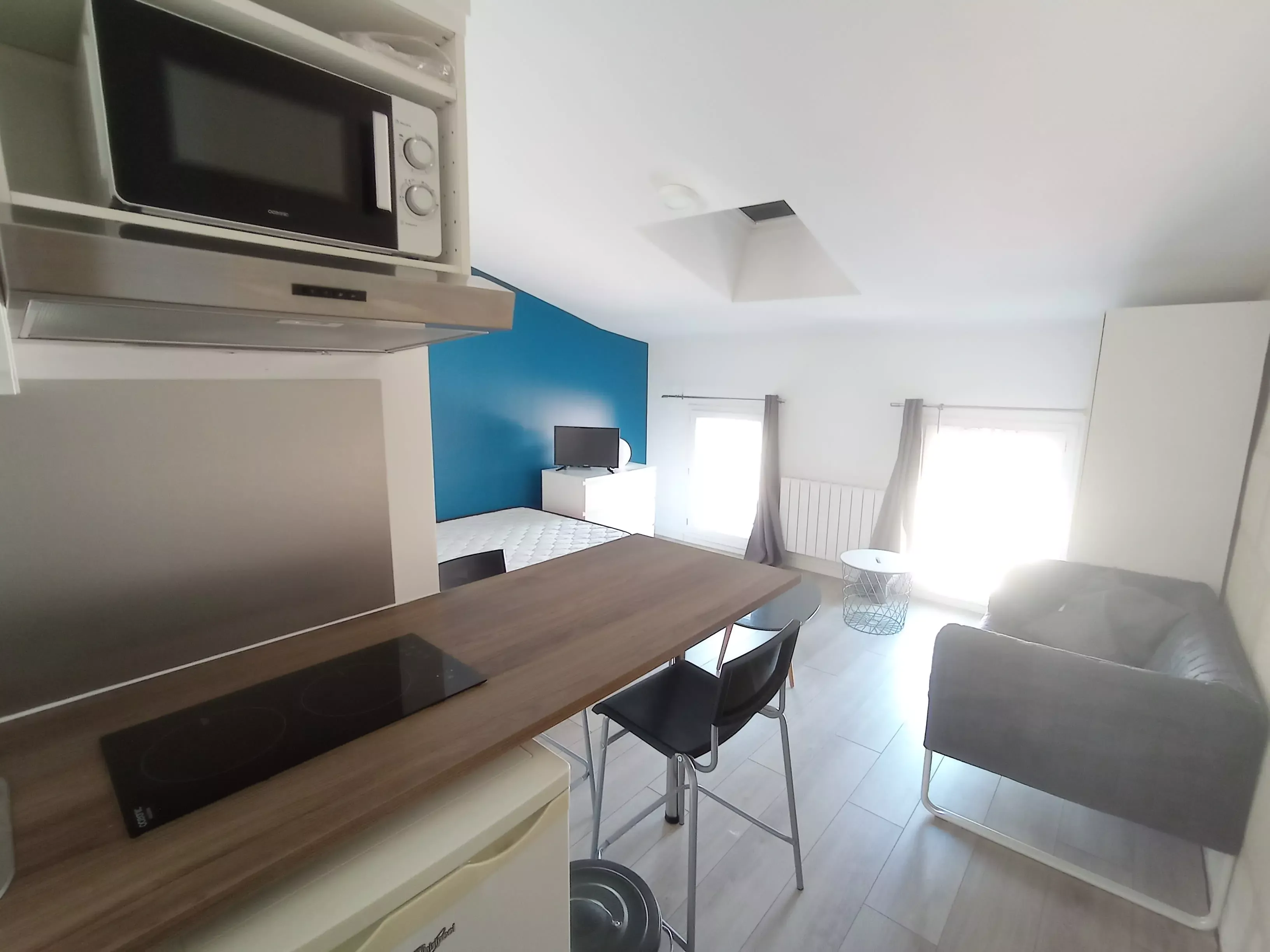Photo de T1 22 m² immeuble pierre Libourne centre
