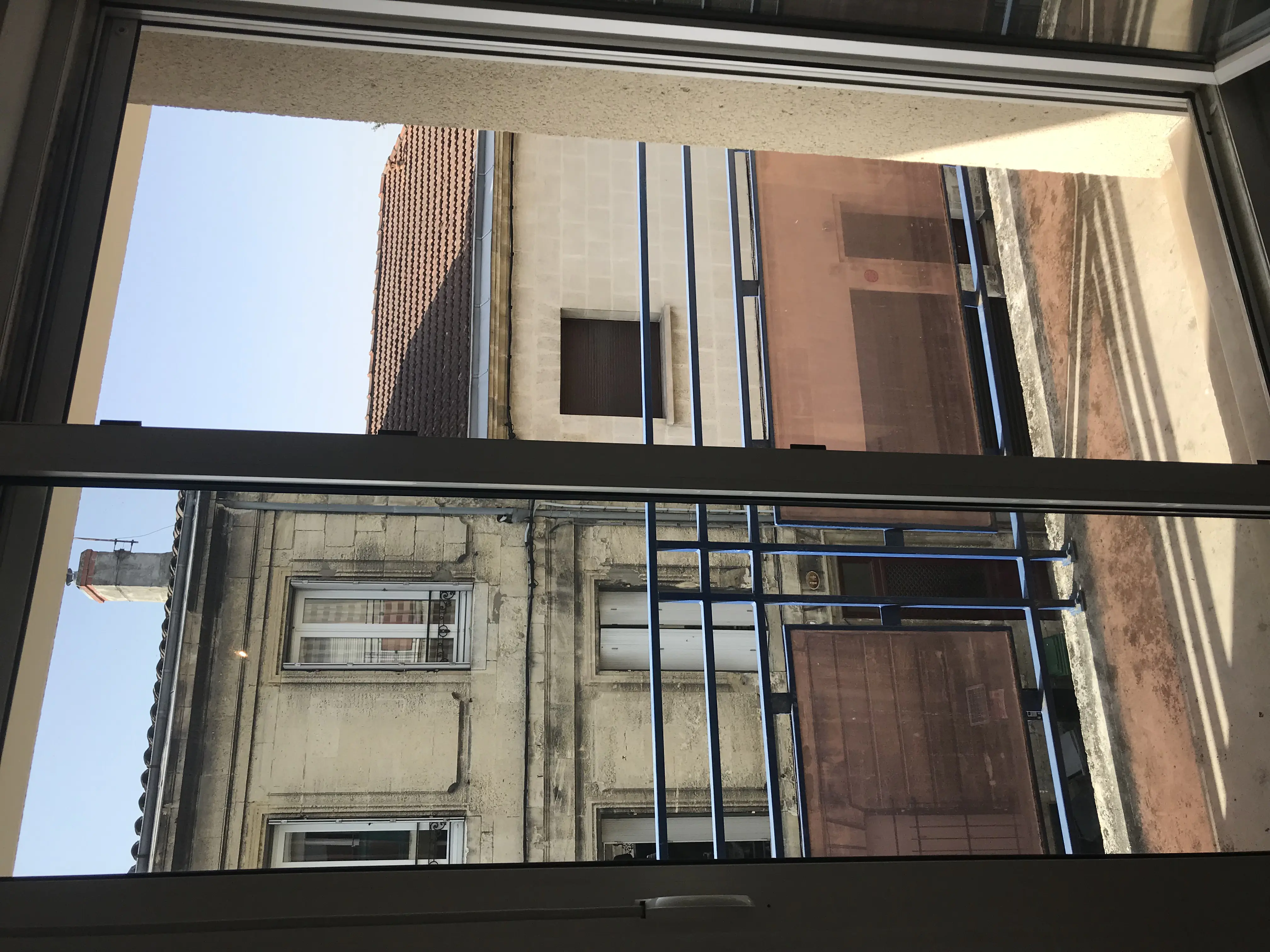 Photo 3 - T1 meublé bordeaux